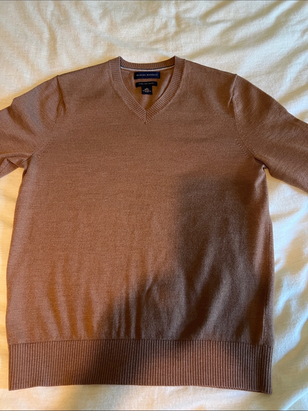 Banana Republic Merino Wool Men's V-Neck Sweater - Dark Camel